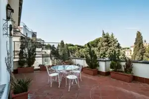 Римская квартира Федерико Феллини выставлена на продажу