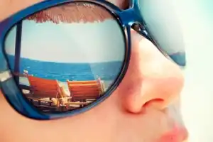 солнечные очки